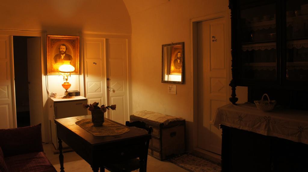 Marcos Rooms Οία Εξωτερικό φωτογραφία