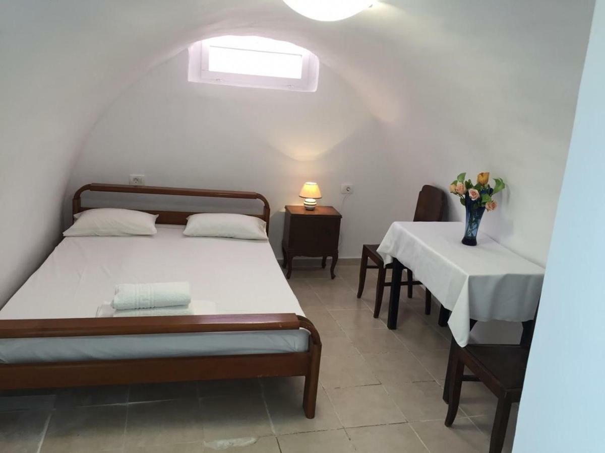 Marcos Rooms Οία Εξωτερικό φωτογραφία